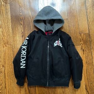 Jordan kid’s black and grey hoodie jacket sz L or 6-7 years